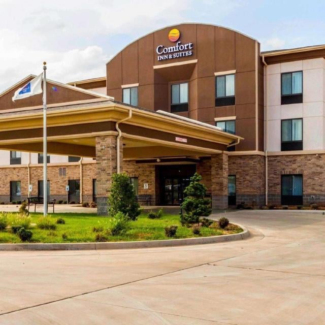 Comfort Inn & Suites Alva Thumbnail