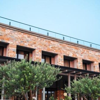 Kronos Hotel
