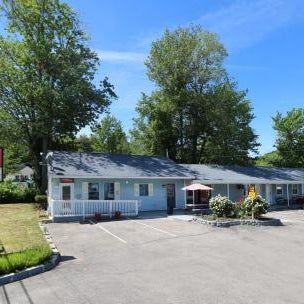 Brookside Inn & Cottages Thumbnail