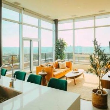 NEW - Luxury 2BR Penthouse Apt In Central Halifax Thumbnail