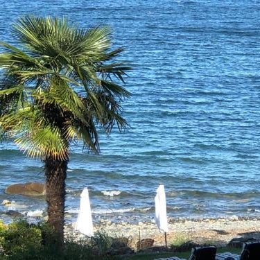 Qualicum Breeze Beach Resort Thumbnail