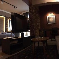 Esin Hotel