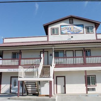 Whitney Portal Hotel And Hostel Thumbnail