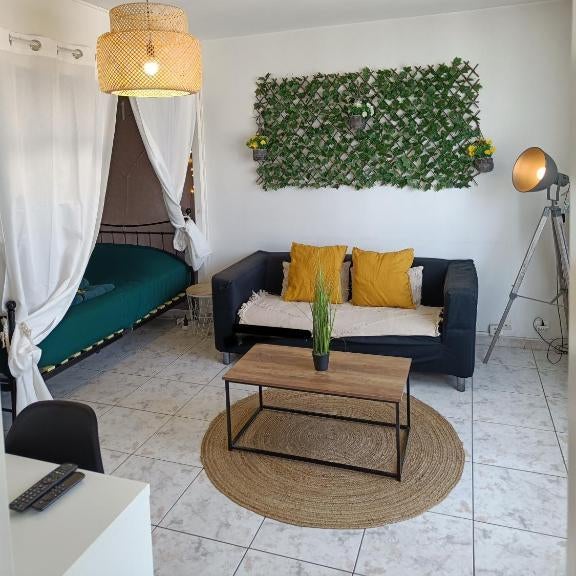 Couturier lovely appartement proche centre ville Thumbnail