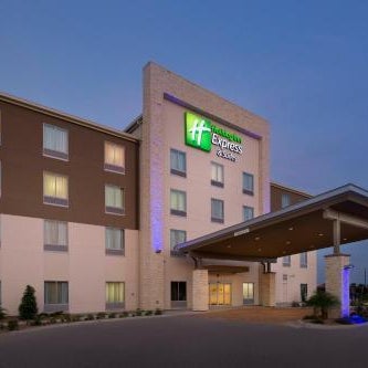 Holiday Inn Express & Suites Bay City By IHG