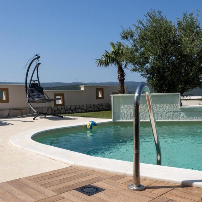 Apartment with Pool "Sunset Cove"
