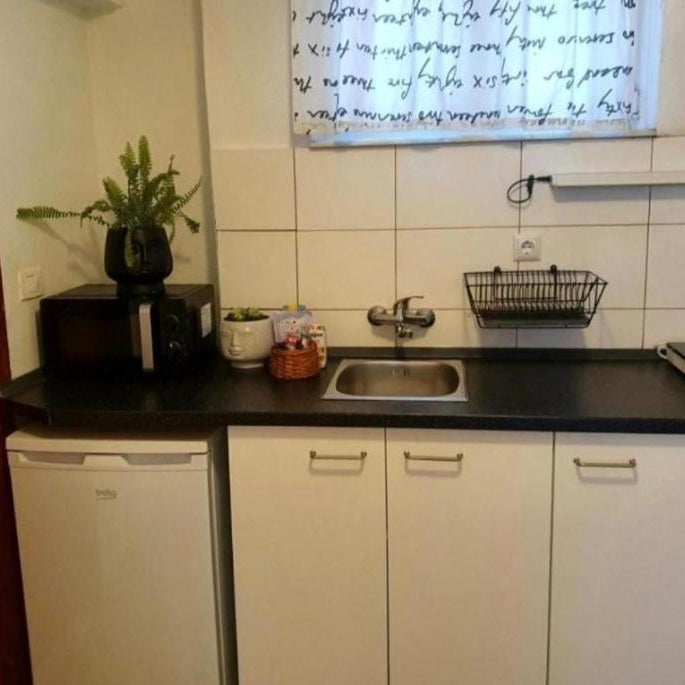 Cozy studio near city center Thumbnail