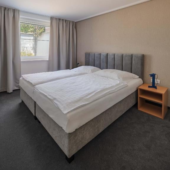 Hotel Taxis Bratislava - New rooms Thumbnail