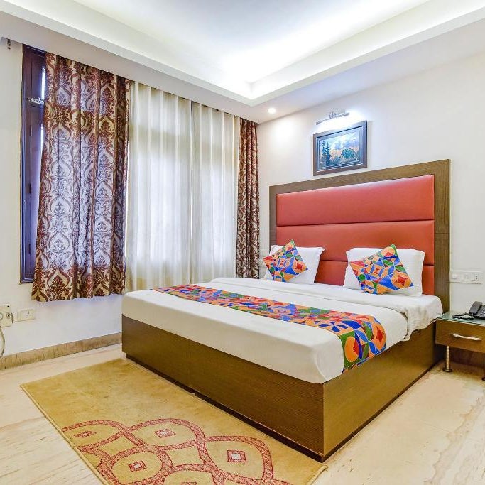 FabHotel Taj