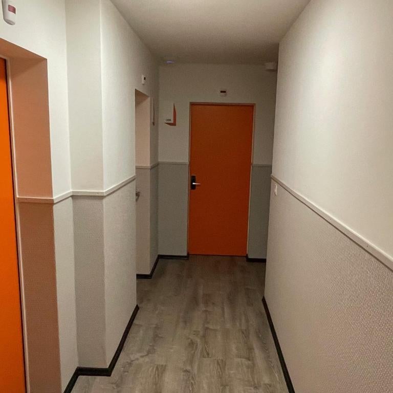 easyHotel Zürich City Main Station Thumbnail