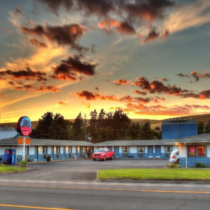 Blue Mountain Motel Thumbnail