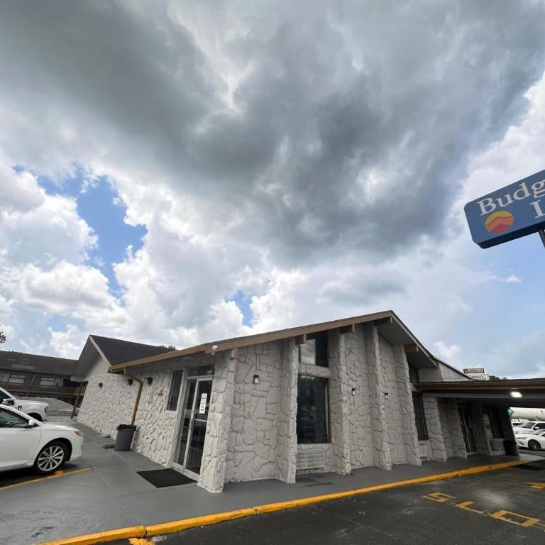 Budget Inn Thumbnail