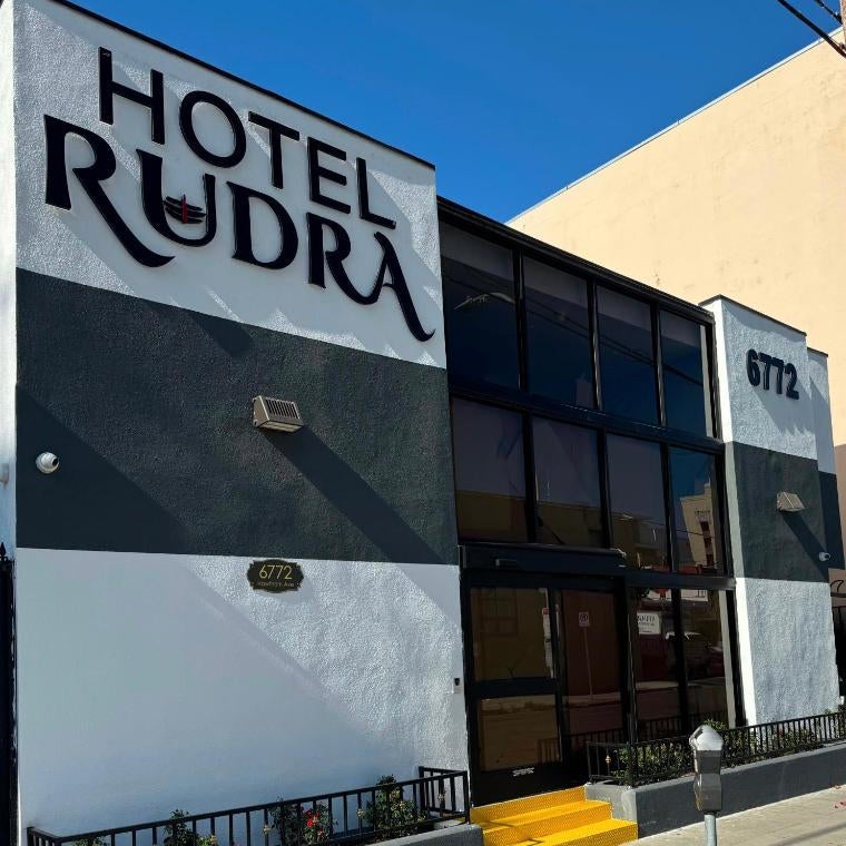 Hotel Rudra - Hollywood Thumbnail