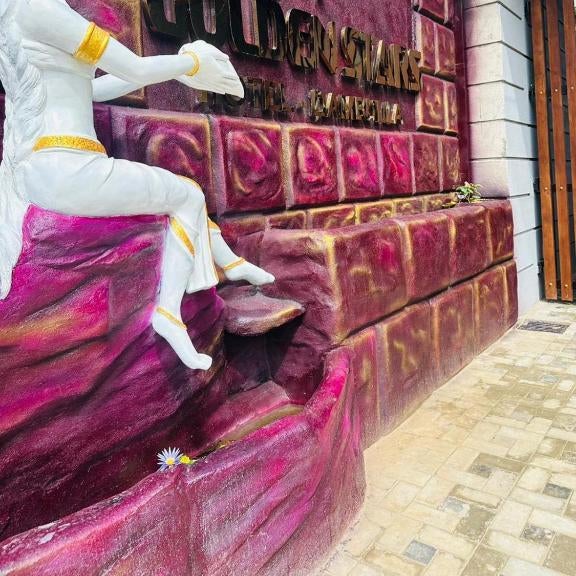 Golden stars hotel Dambulla Thumbnail