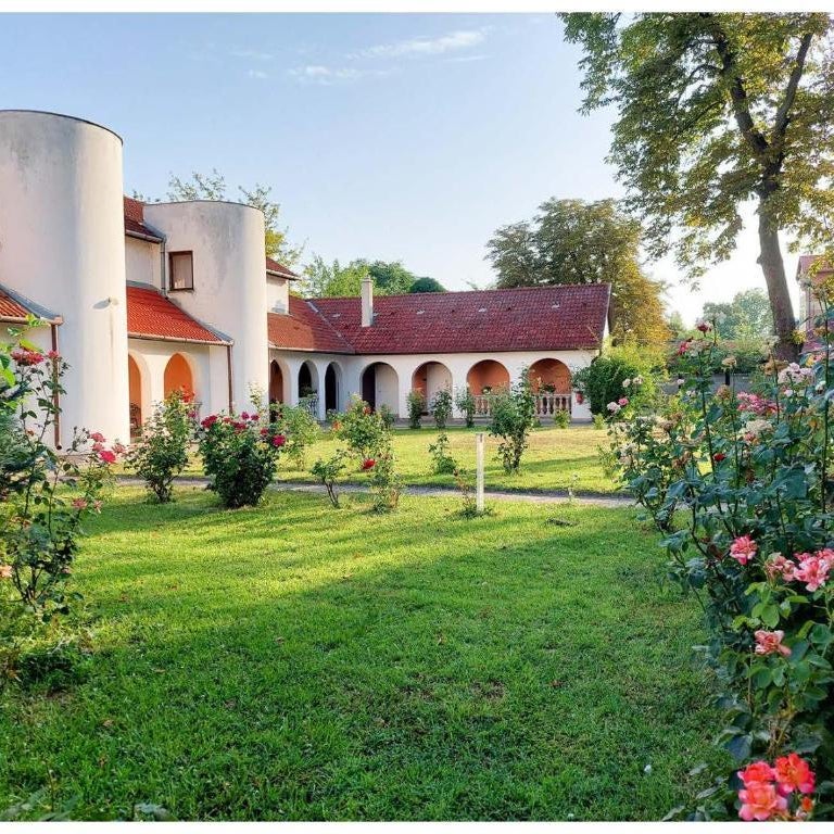 Gosztonyi Villa Thumbnail