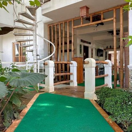 Earl De Princesa Hotel