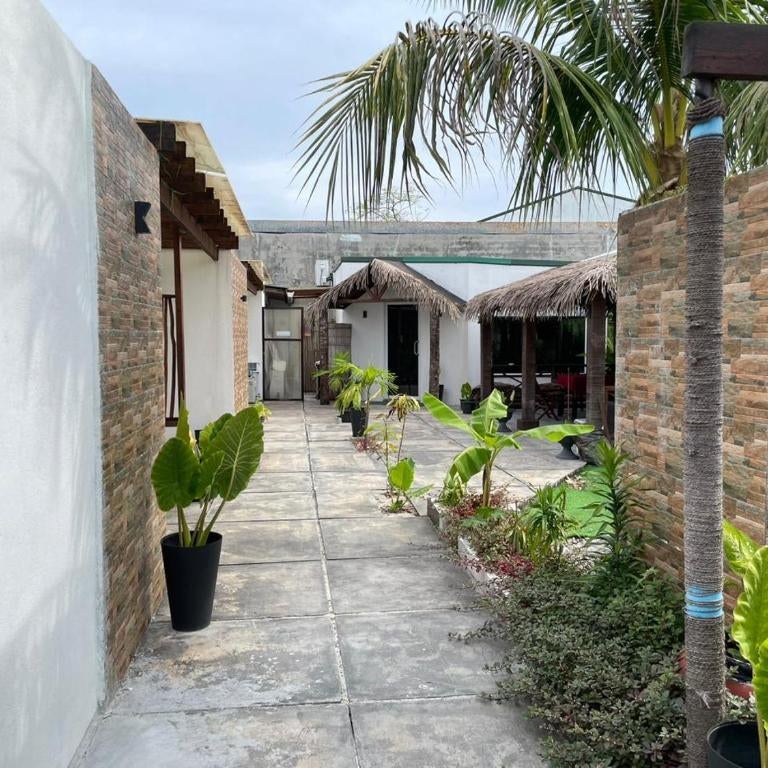 Himeyn Beach Inn Thumbnail
