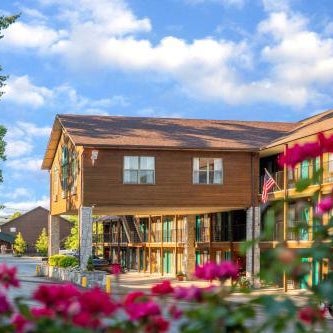 The Ozarker Lodge Thumbnail
