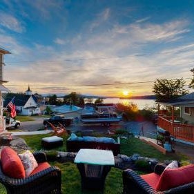 The Lakeview Inn & Cottages Thumbnail