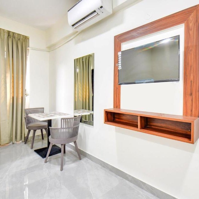 FabHotel AR Executive