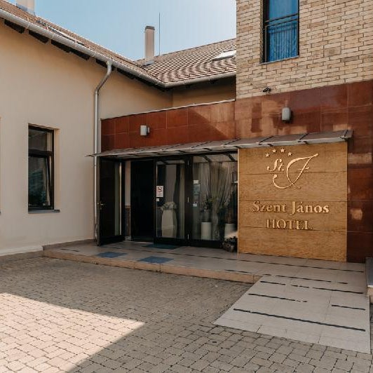 Szent Janos Hotel Thumbnail