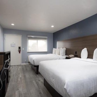Days Inn by Wyndham Arroyo Grande/Pismo Beach Thumbnail
