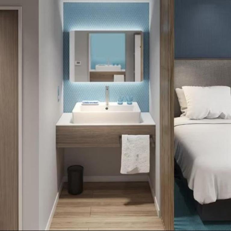 Holiday Inn Express Hai An Railway Station By IHG