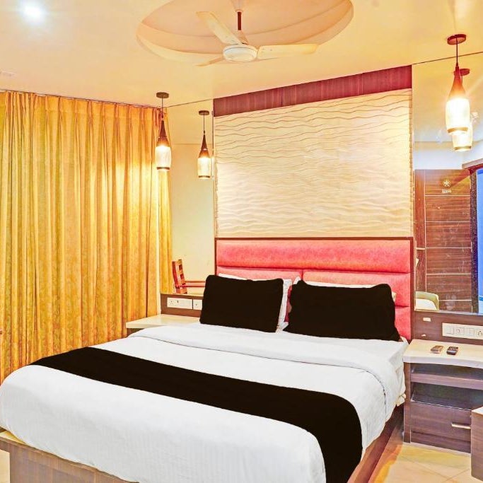 Collection O Chidambaram Stadium Formerly Hotel Admire Suit Thumbnail