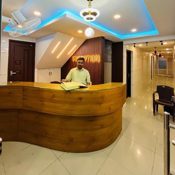 Priya lodge