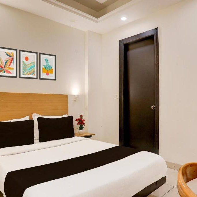 Super Townhouse Rohini Sector 18 Formerly Relic Stay Thumbnail