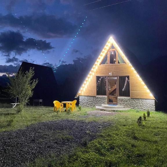 Forest hut Thumbnail