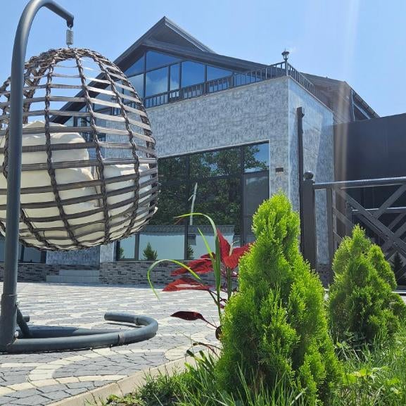 New Milan Mountain Ponoramic Hotel, with indoor heated swimming pool Thumbnail