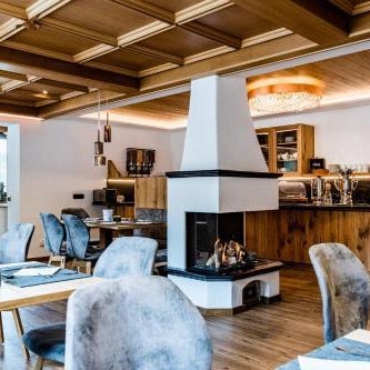Garni Hotel and Apartments Wildbach