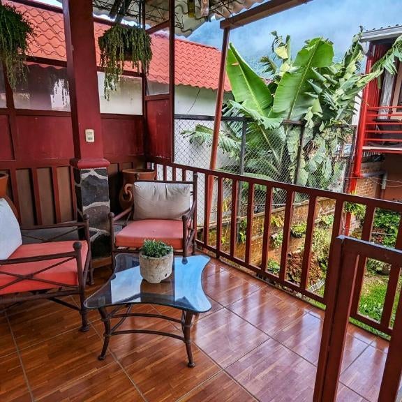1961 Los Naranjos Hostal