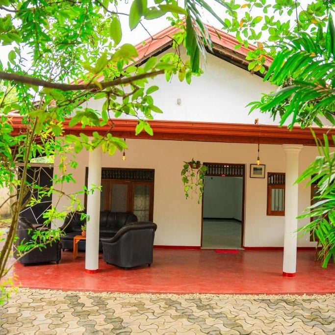 Hanguk Villa Mirissa Thumbnail