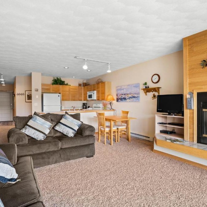 East Bay Condos #111