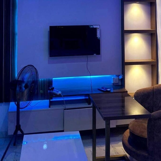 Cee&Tee SM ABK 1BEDROOM -247Electricity - Solar Inverter AC in bedroom Thumbnail