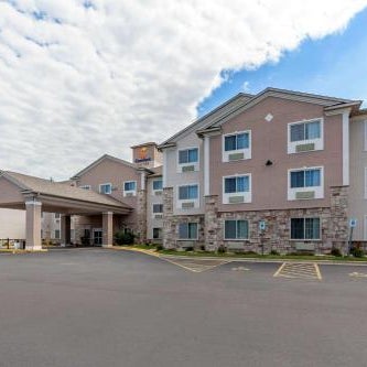 Comfort Suites Delavan - Lake Geneva Area Thumbnail