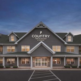 Country Inn & Suites by Radisson, Germantown, WI Thumbnail