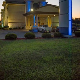 Holiday Inn Express Hotel & Suites Wauseon By IHG Thumbnail