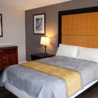 APM Inn & Suites Thumbnail