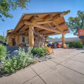 Moose Creek Lodge & Suites Thumbnail