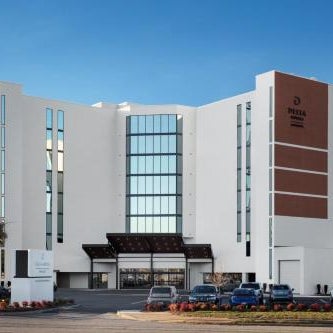 Delta Hotels by Marriott Virginia Beach Waterfront Thumbnail