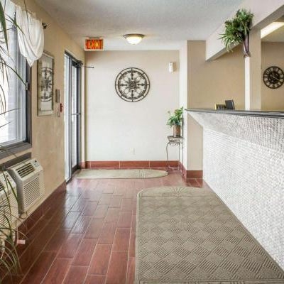 Econo Lodge Ames Thumbnail