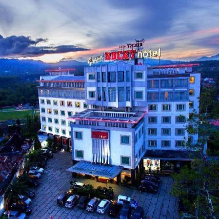 Grand Rocky Hotel Bukittinggi