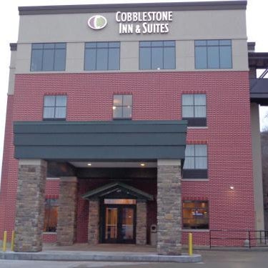 Cobblestone Inn & Suites - Marquette Thumbnail