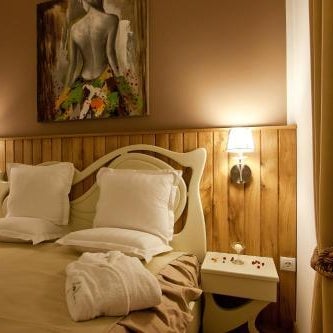 Earth & People Hotel & SPA Thumbnail