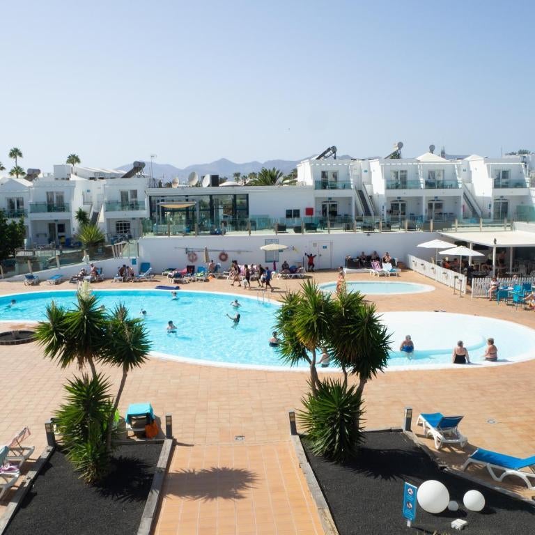 Hotel Plaza Palmeras Thumbnail