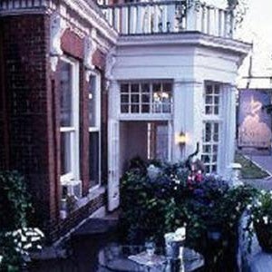 The Belvedere Hotel - Kingston Thumbnail