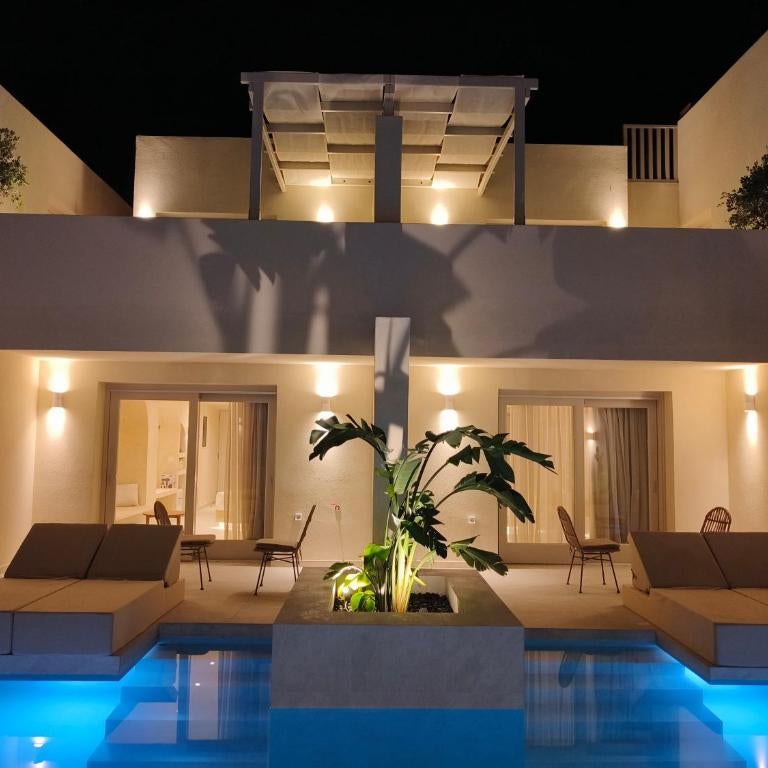 Heyday Luxury Suites
